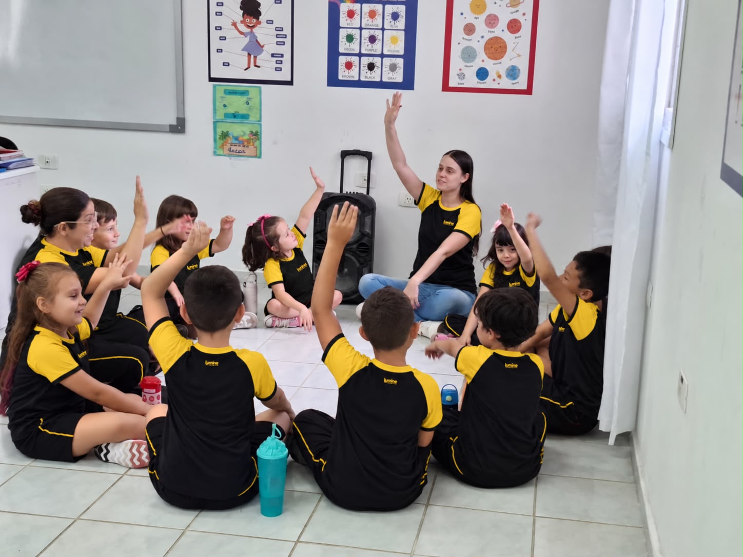 Momento de brincadeira no playground do Colégio Lumine
